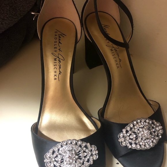 Black dress shoes - Picture 2 of 3